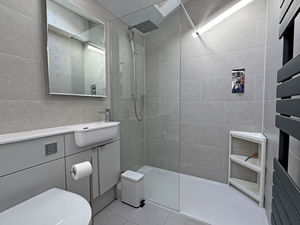 Photo 6- click for photo gallery